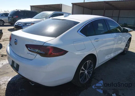 2018 Buick Regal Sportback Essence from USA, damaged, VIN W04GP6SX8J1130959